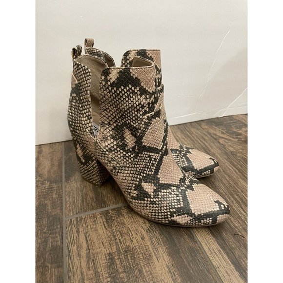Steve Madden Size 8 Rookie Bootie Boots Snakeskin Animal Print - Picture 1 of 13